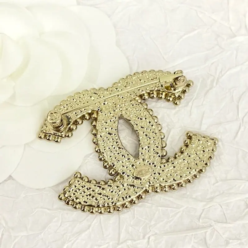 chanel brooches pour femme s_12240701